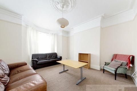 5 bedroom terraced house to rent - Mayfair Road, Newcastle Upon Tyne