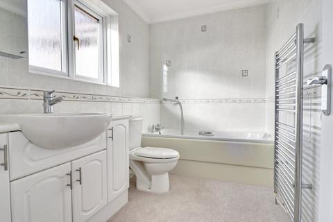 18 Heron Close, Sawbridgeworth, CM21 0BB