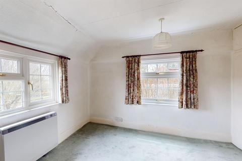5 Tilkey Road, Coggeshall, Colchester, CO6 1PG