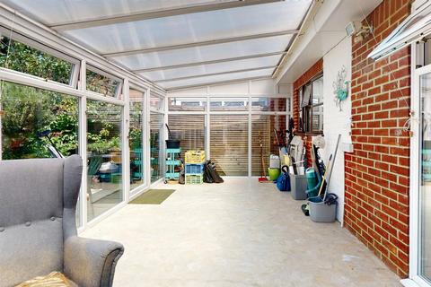 2 The Grove, Earls Colne, Colchester, CO6 2PZ