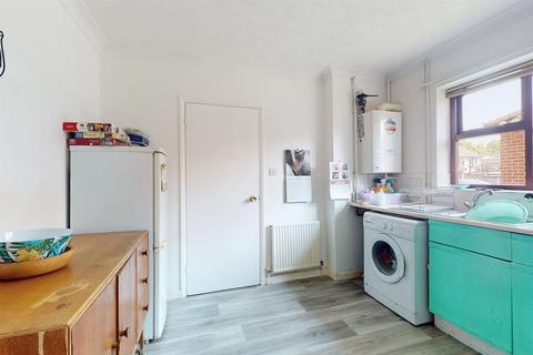 2 The Grove, Earls Colne, Colchester, CO6 2PZ
