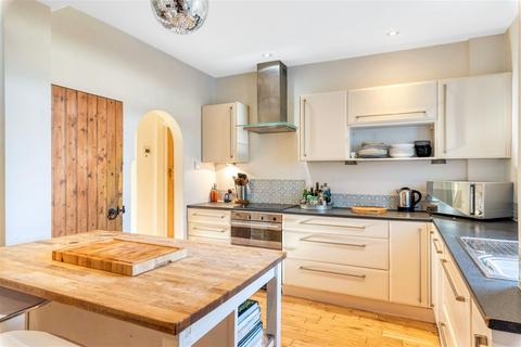 7 Overmead, Sidcup, DA15 8DS