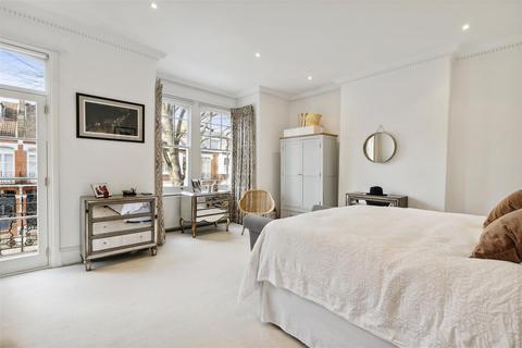 71 Airedale Avenue, London, W4 2NN