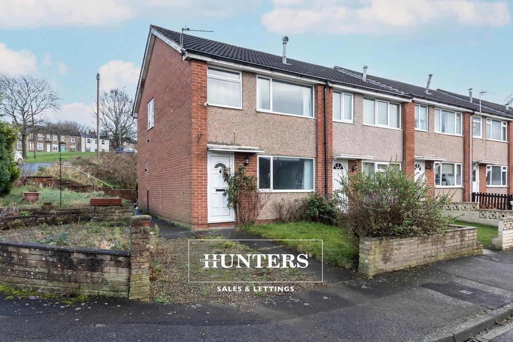 Groves Hall Road, Dewsbury 3 bed end of terrace house for sale £135,000