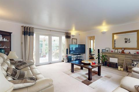 4 bedroom detached house for sale, Hanover Square, Feering