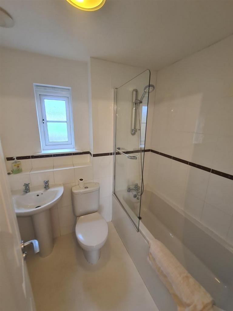 Bathroom.jpg