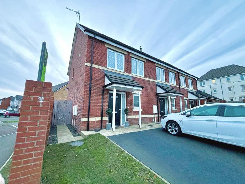 Springwood Close, Browney, Durham 2 bed semidetached house £165,000