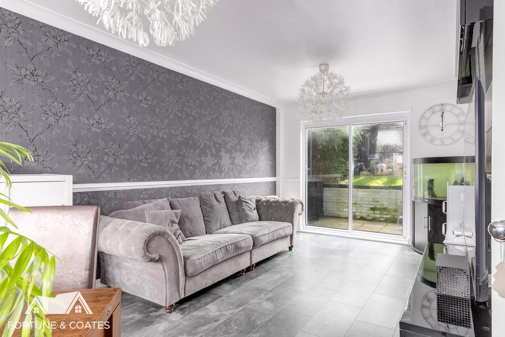 Rectory Wood, Harlow 2 bed terraced house for sale £300,000