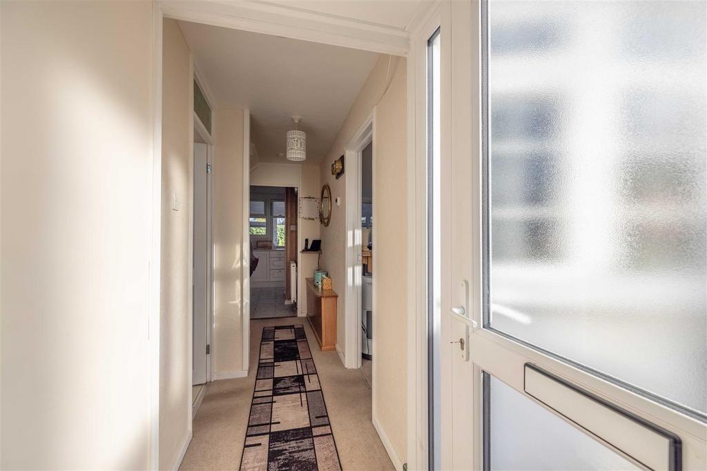 Wood Close, Windsor 3 bed end of terrace house for sale £430,000