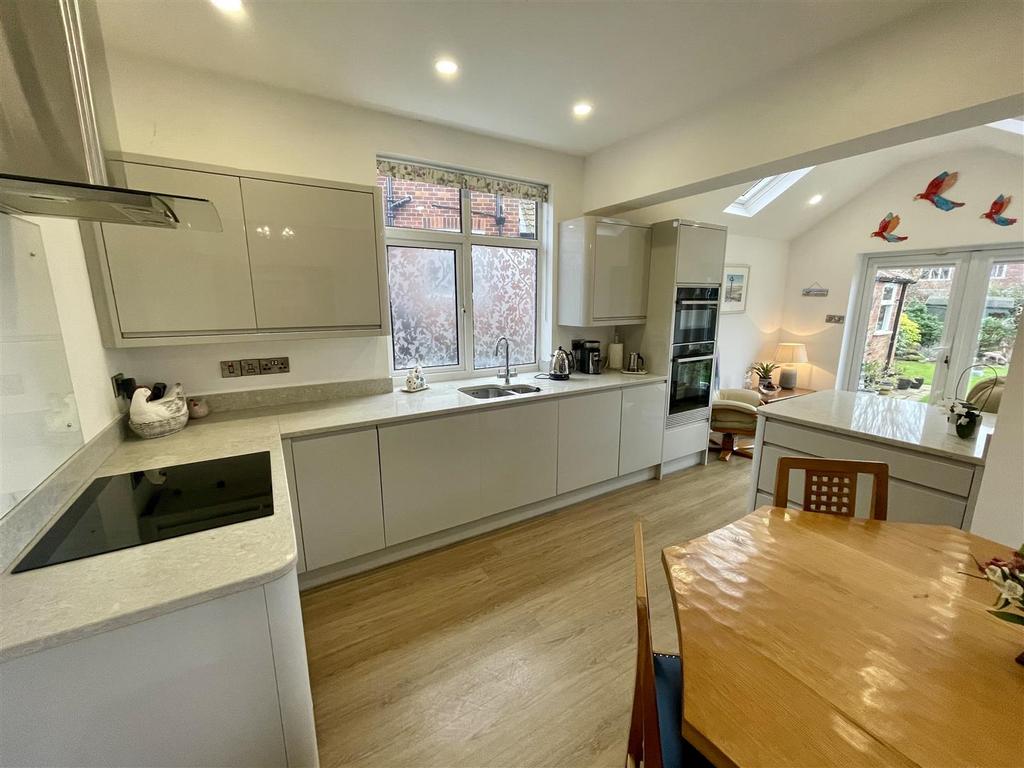 Open plan Kitchen/Dining room