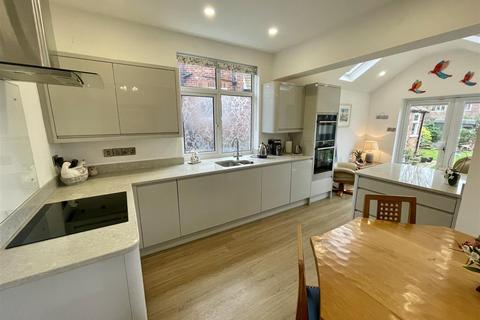 24 Greenmount Road, Darlington, DL3 8EP