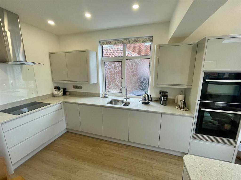Open plan Kitchen/Dining room