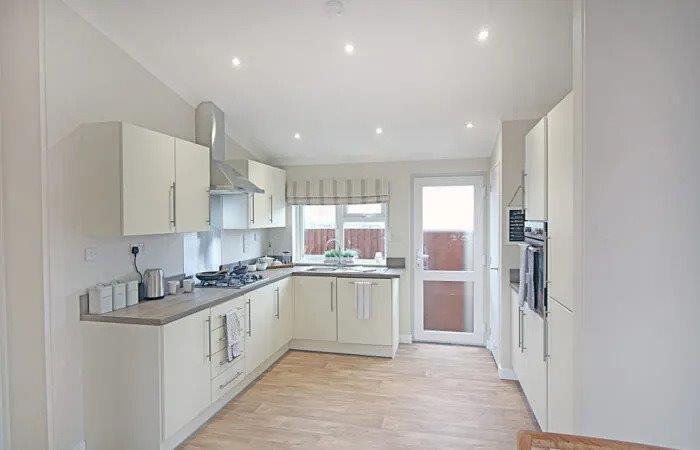Omar-Newmarket-Kitchen-v3-700x450.jpg