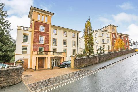 1 bedroom apartment for sale, Cartwright Court, Church Street, Malvern, WR14 2GE