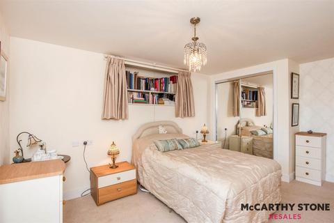 1 bedroom apartment for sale, Cartwright Court, Church Street, Malvern, WR14 2GE