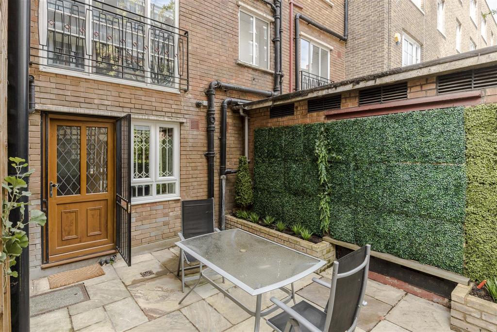 10 Bryan Court-18.jpg