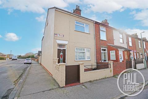 4 bedroom end of terrace house for sale - May Road, Lowestoft, NR32