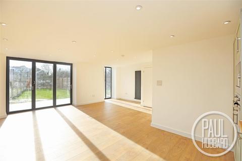3 bedroom barn conversion for sale - Beccles Road, Carlton Colville, NR33
