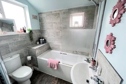 54 Ferry Street, Burton-on-trent, DE15 9EY