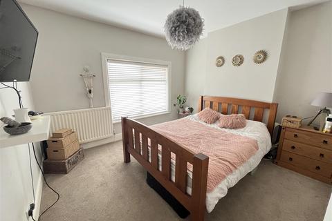 54 Ferry Street, Burton-on-trent, DE15 9EY