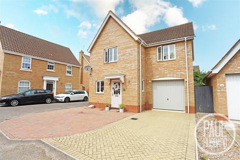 3 bedroom detached house for sale, Sunbeam Close, Carlton Colville, NR33