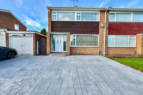 3 bedroom semi-detached house for sale - Fountains Drive, Middlesbrough