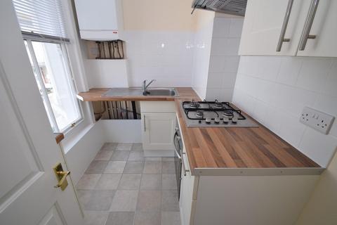 1 bedroom flat for sale - Pevensey Road, Eastbourne BN21
