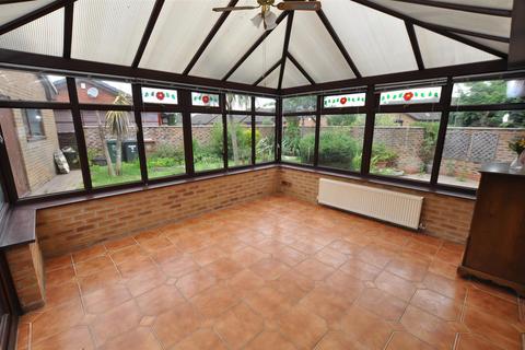 2 Castle View, Hatton, Derby, DE65 5QL