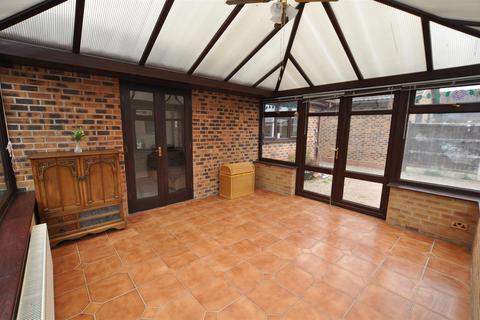 2 Castle View, Hatton, Derby, DE65 5QL