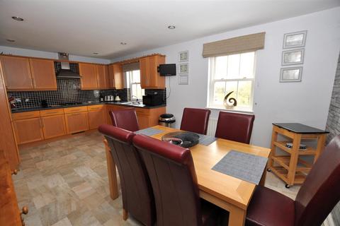 4 bedroom detached house for sale, Cornmill Lane, Burton-On-Trent DE13