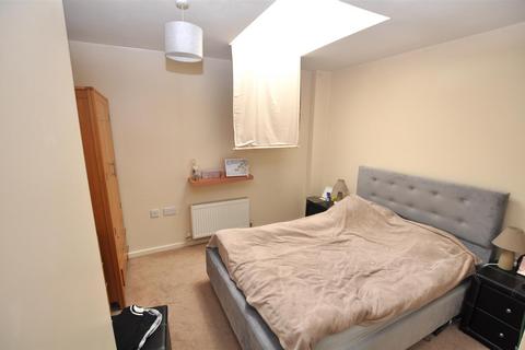 2 bedroom apartment for sale, Caxton Court, Burton-On-Trent DE14