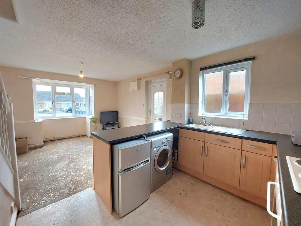 Compton Way, Earls Barton, Northamptonshire NN6 1 bed terraced house