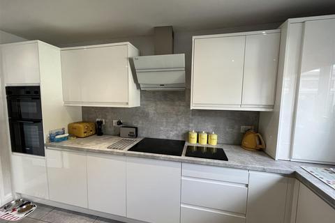 152a Bitham Lane, Stretton, Burton-on-trent, DE13 0HB