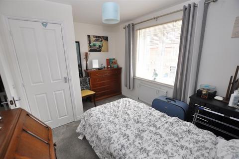74 Balata Way, Burton-on-trent, DE13 0TY