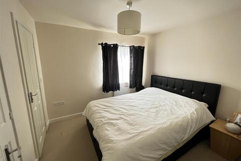 37 Hevea Road, Burton-on-trent, DE13 0SH