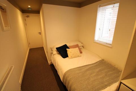 5 bedroom house to rent, Wyggeston Street (Room, Burton upon Trent DE13