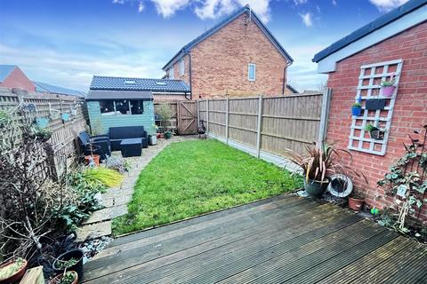 74 Eaton Close, Hatton, Derby, DE65 5ED