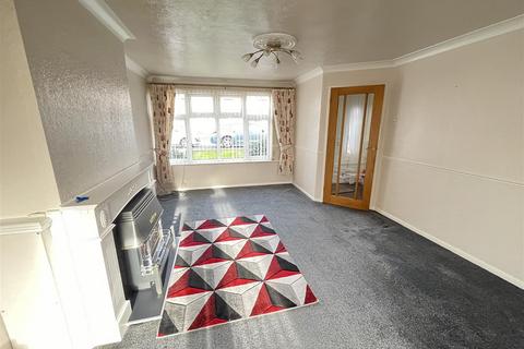 3 bedroom property for sale, Harrow Drive, Burton-On-Trent DE14