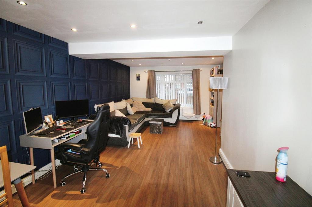 Ewart Crescent, South Shields 2 bed house for sale £175,000