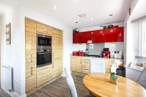 24 Foundry Gate, Wombwell, Barnsley, S73 0LF