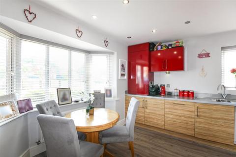24 Foundry Gate, Wombwell, Barnsley, S73 0LF