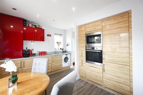 24 Foundry Gate, Wombwell, Barnsley, S73 0LF