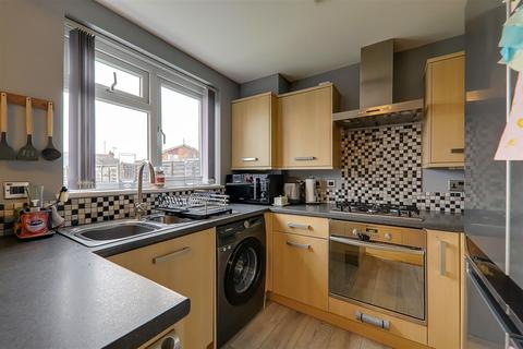 10 Russell Close, Worthing, BN14 8LR