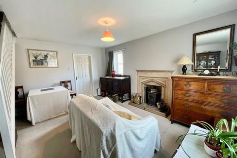 2 bedroom end of terrace house for sale, Brindlegate, Pocklington, York