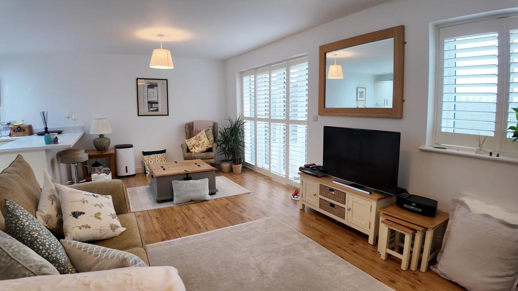 Living Dining Area
