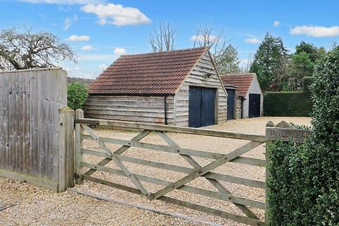 Rosemead Culver Gardens, Malmesbury, SN16 9BY