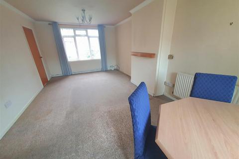18 Barton Road, Bedworth, CV12 8HG
