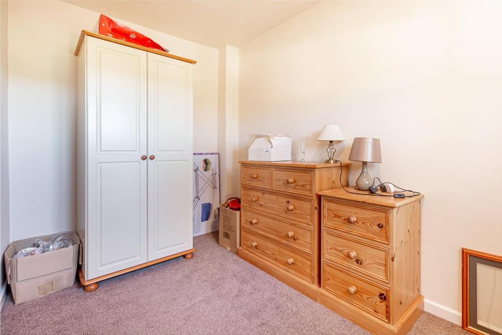 Bedroom-3-2.jpg