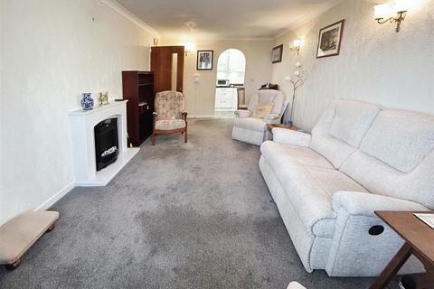 1 bedroom apartment for sale, Wellington Crescent, Ramsgate