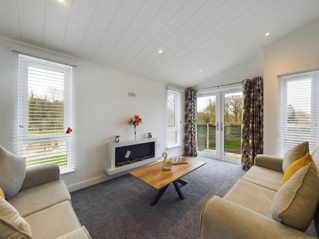 Open Plan Lounge/Diner/ Kitchen